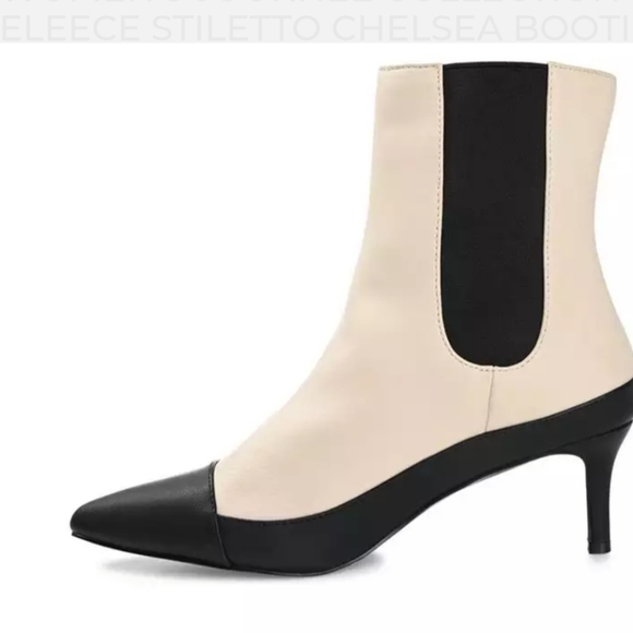 Journee off white and black shoe boots - Picture 4 of 6